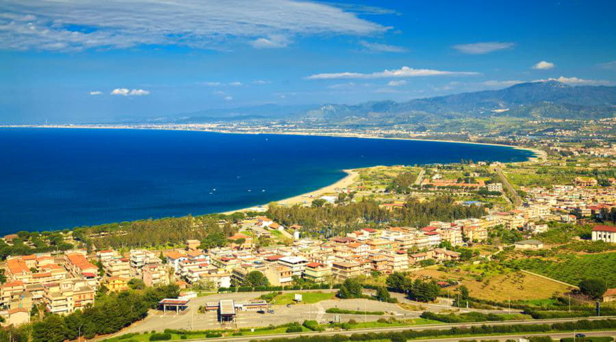 Nejlepší možnosti pronájmu aut v Oliveri